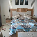 Gleem Luxury Condo Direct Sea View G18