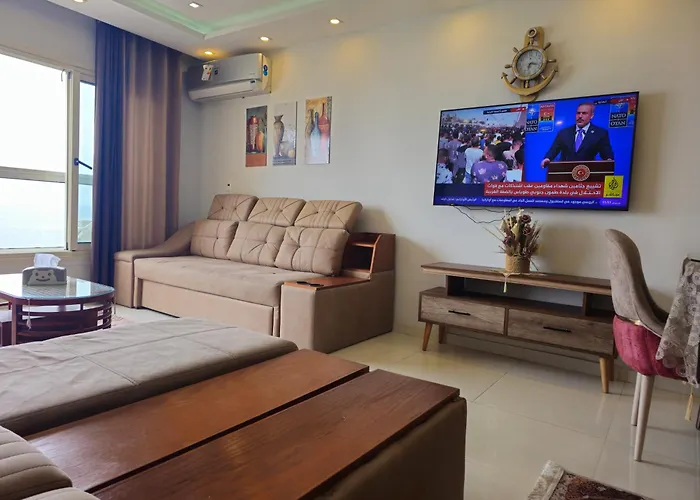 Gleem Luxury Condo Direct Sea View G18