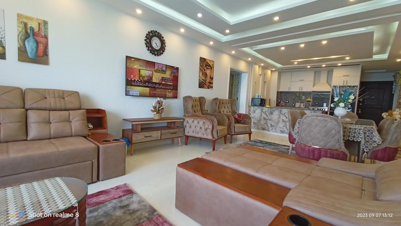 Gleem Luxury Direct Sea View G18 *