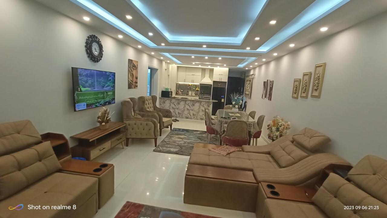 Gleem Luxury Direct Sea View G18 Apartament *
