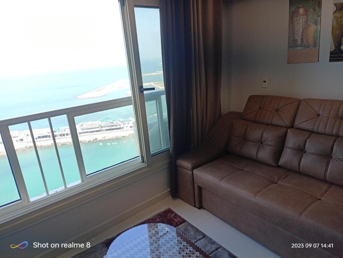 Gleem Luxury Direct Sea View G18 *