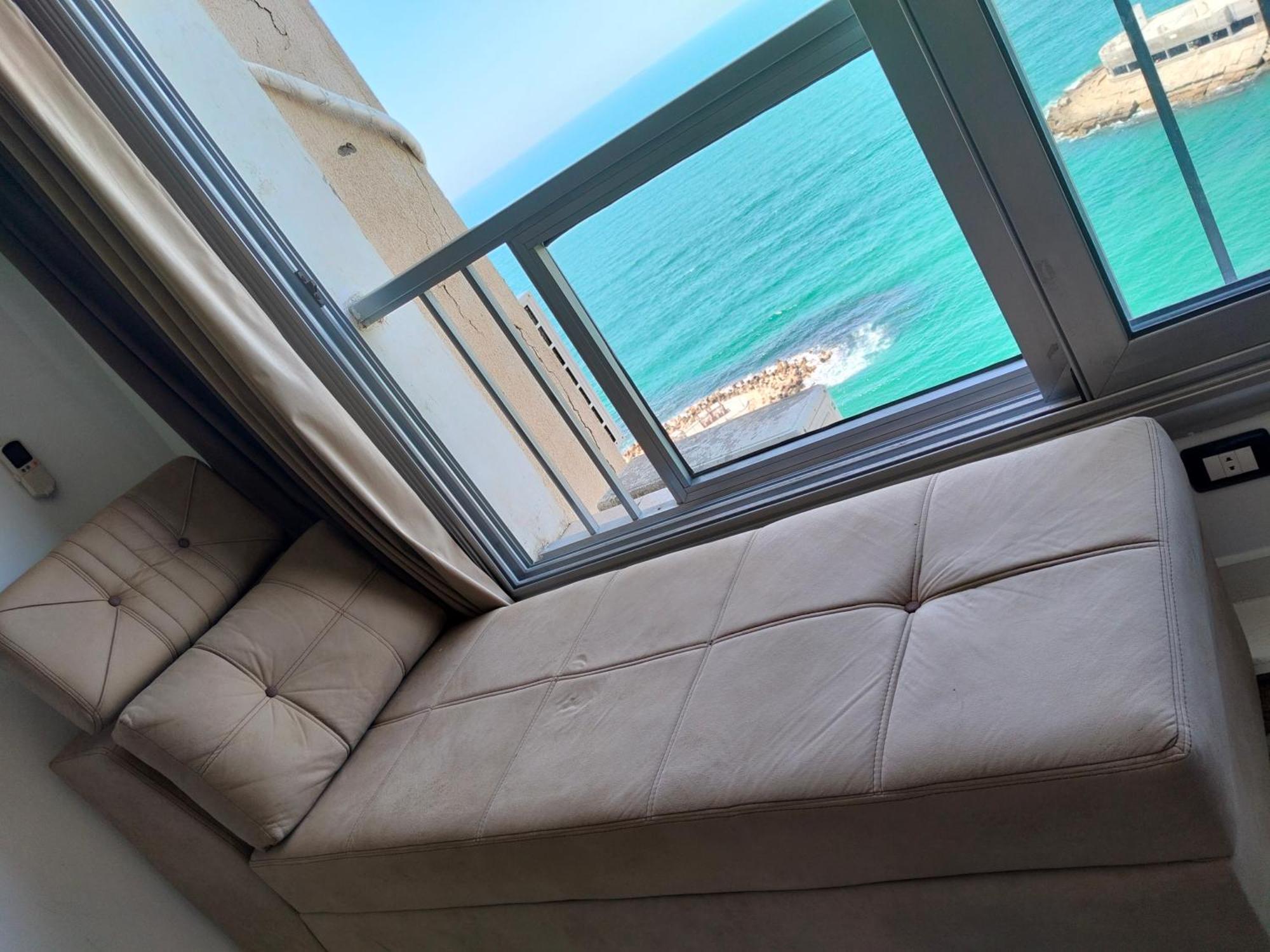 Gleem Luxury Direct Sea View G18 Alexandria